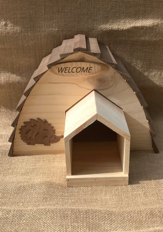Hedgehog House With Adjustable Tunnel-34.5cm
