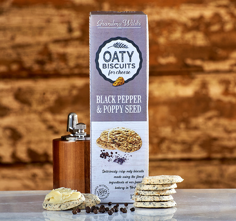 G Wilds Oaty Biscuits Pepper & Poppy Seed 130g