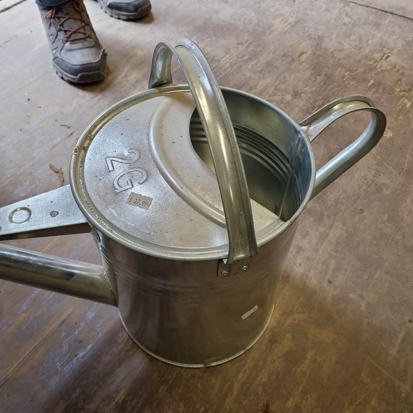 Metal Watering Can 2Gallon