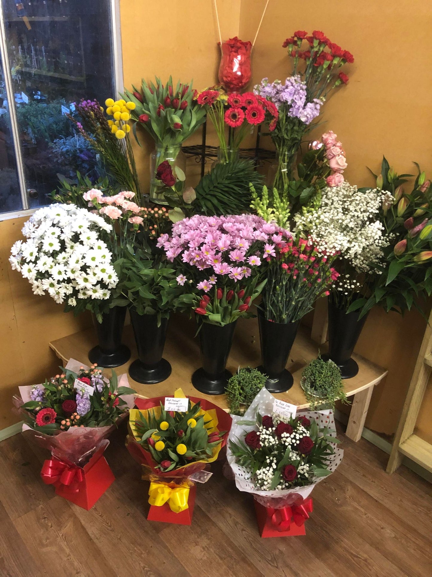 Florists Choice Hand Tied In Water £55.00