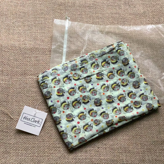 Alex Clark, Bee Scarf